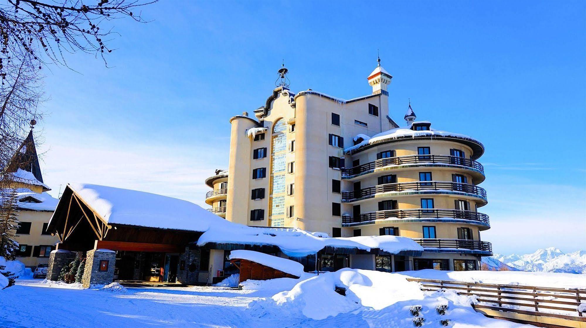 Principi Di Piemonte Sestriere Hotel Kültér fotó